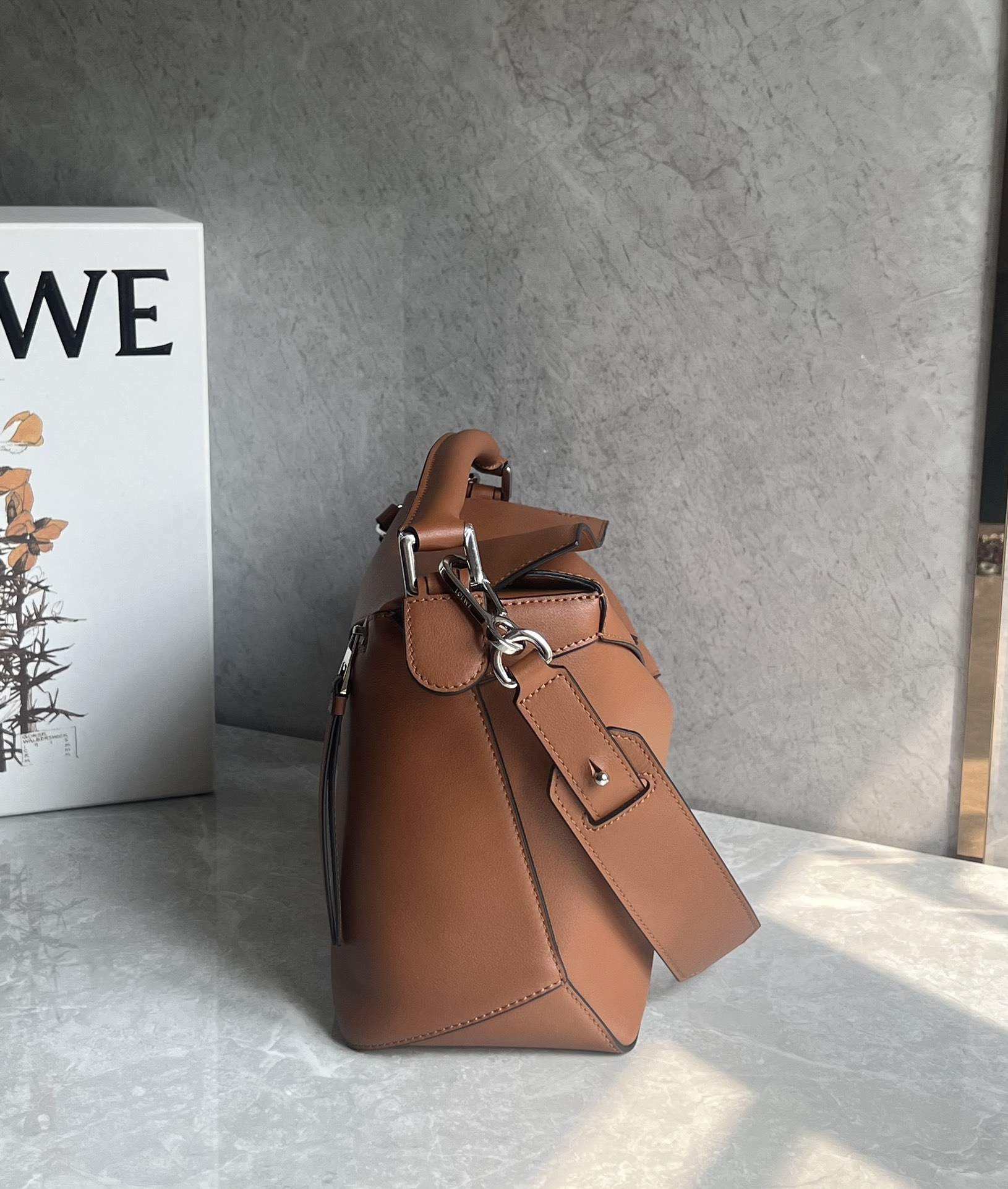 Loewe Medium Puzzle Bag in Classic Calfskin Toffee